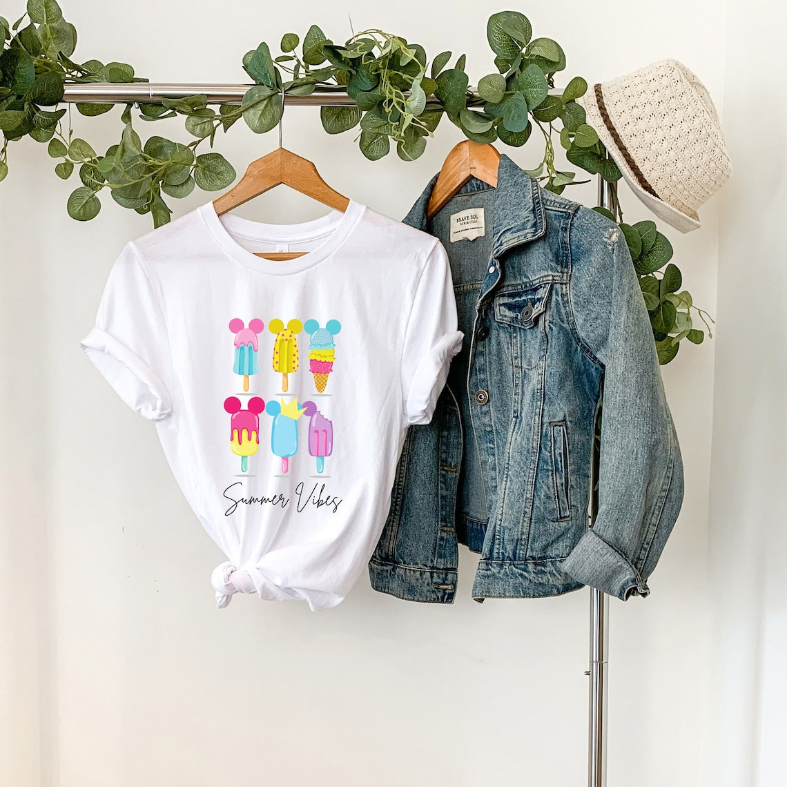 Summer Vibe Mouse T-shirt & Hoodie 0424