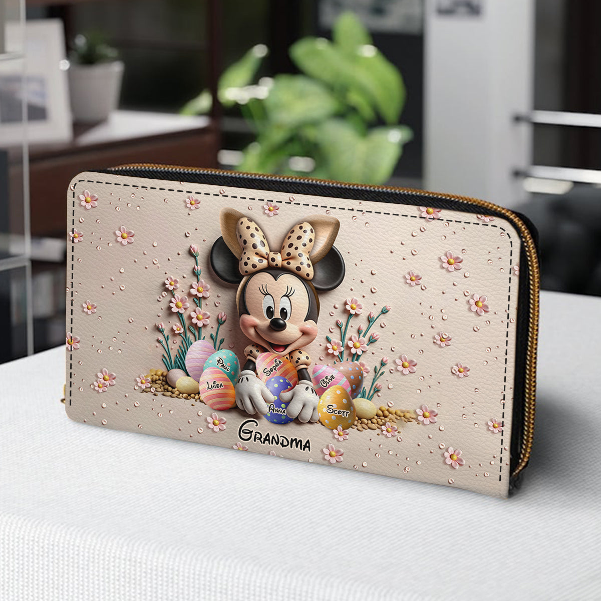 Best Grandma/ Mom Ever - Personalized Mouse Leather Long Wallet