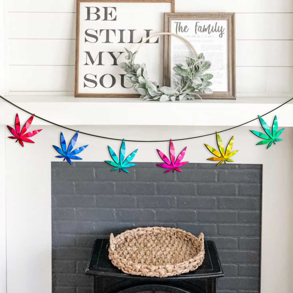 Magic Leaf - Christmas Weed 6 Pieces Garland