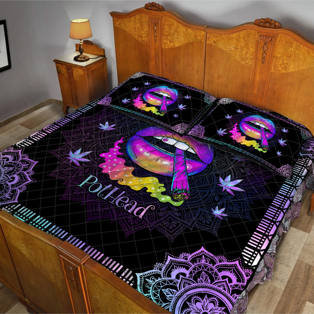 Pothead Hologram - Weed Quilt Set