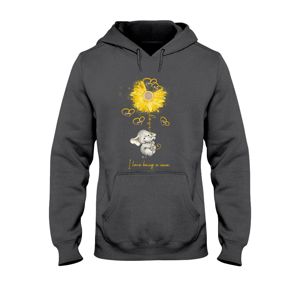I Love Being A Nana - Personalized Mother's Day Grandma T-shirt and Hoodie